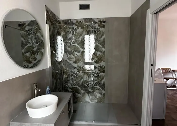 Beppo's Domus Иглесиас